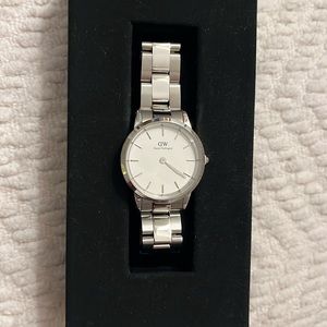 Daniel Wellington Iconic Link Watch